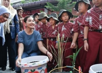 Kahiyang Ayu Ajak Siswa TK/SD Pertiwi Biasakan Hidup Sehat Sejak Dini