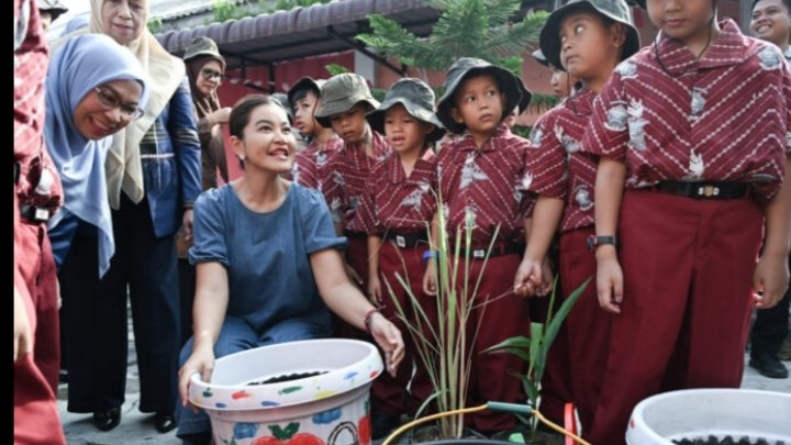 Kahiyang Ayu Ajak Siswa TK/SD Pertiwi Biasakan Hidup Sehat Sejak Dini