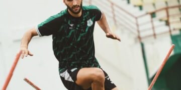 Semen Padang vs PSMS Medan: Asa Persaingan Papan Atas