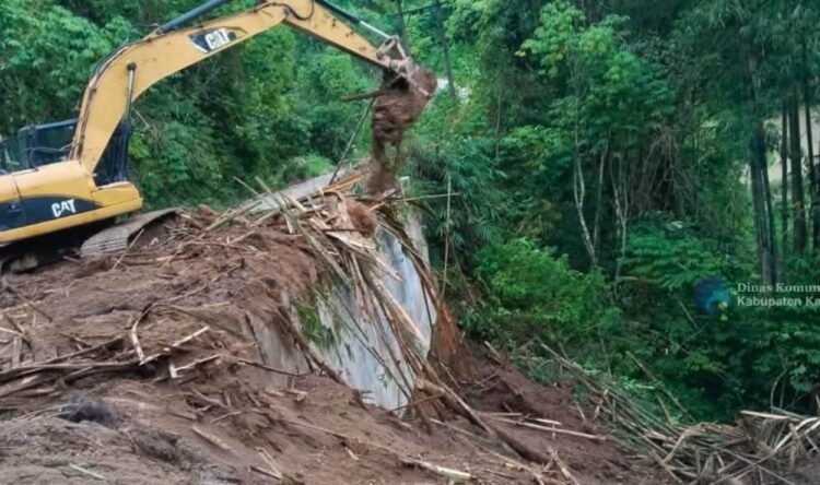 Pemerintah Kabupaten Karo Gerak Cepat Tangani Longsor di Ruas Jalan Barusjahe–Serdang