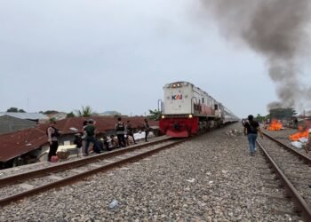 Sempat Bergumul, Polrestabes Medan Gerebek Sarang Narkoba Rel Tembung