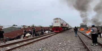 Sempat Bergumul, Polrestabes Medan Gerebek Sarang Narkoba Rel Tembung